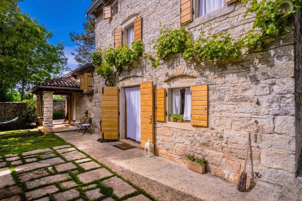 Una In Kranjcici - Haus Fuer 5-6 Personen Svetvincenat Bagian luar foto