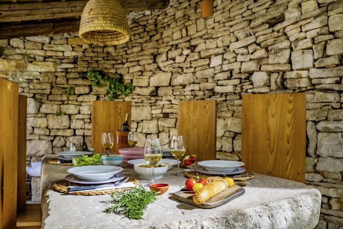 Una In Kranjcici - Haus Fuer 5-6 Personen Svetvincenat Bagian luar foto