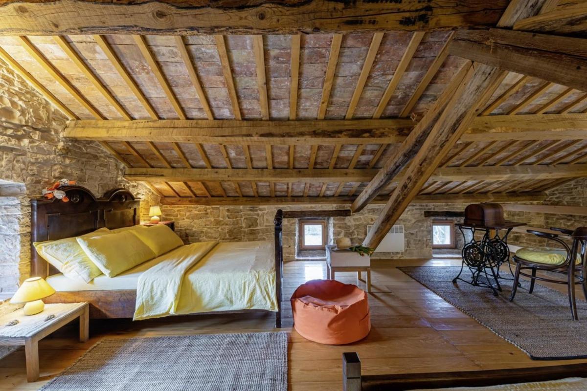 Una In Kranjcici - Haus Fuer 5-6 Personen Svetvincenat Bagian luar foto