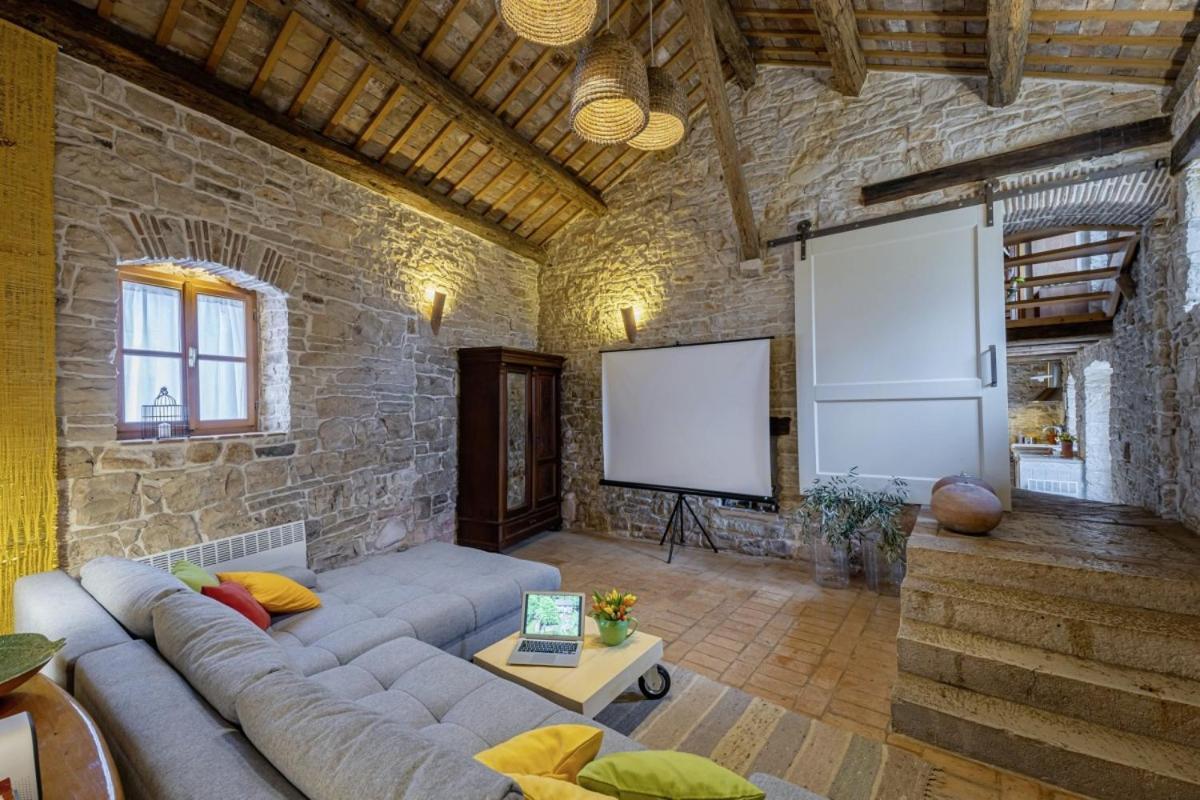 Una In Kranjcici - Haus Fuer 5-6 Personen Svetvincenat Bagian luar foto