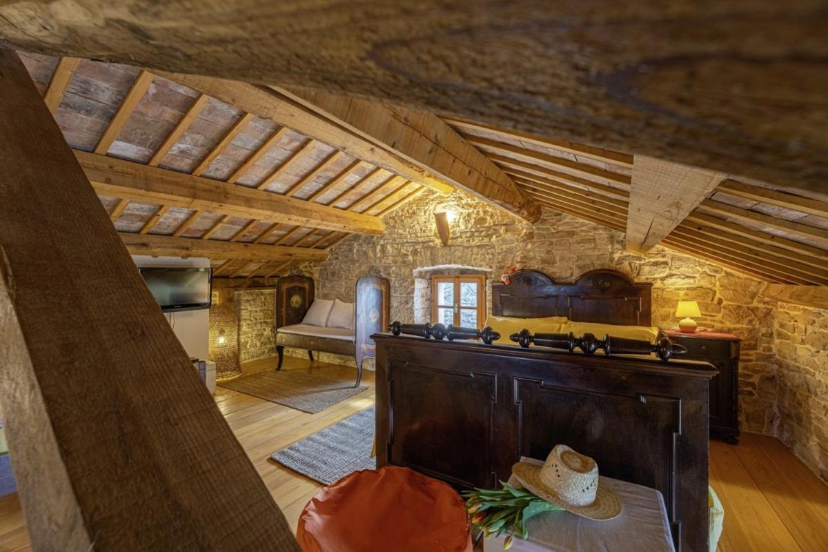 Una In Kranjcici - Haus Fuer 5-6 Personen Svetvincenat Bagian luar foto
