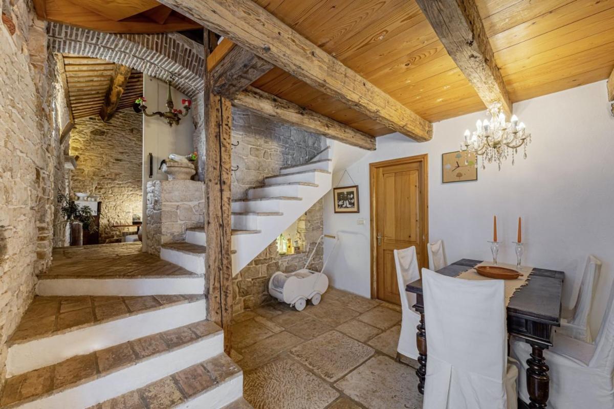 Una In Kranjcici - Haus Fuer 5-6 Personen Svetvincenat Bagian luar foto