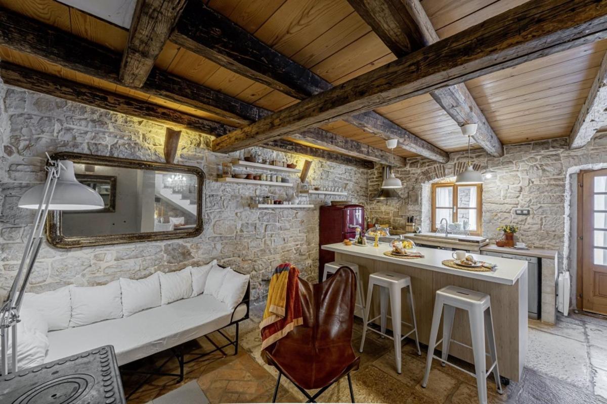 Una In Kranjcici - Haus Fuer 5-6 Personen Svetvincenat Bagian luar foto