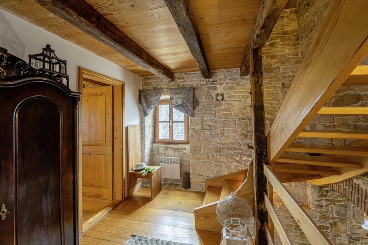 Una In Kranjcici - Haus Fuer 5-6 Personen Svetvincenat Bagian luar foto